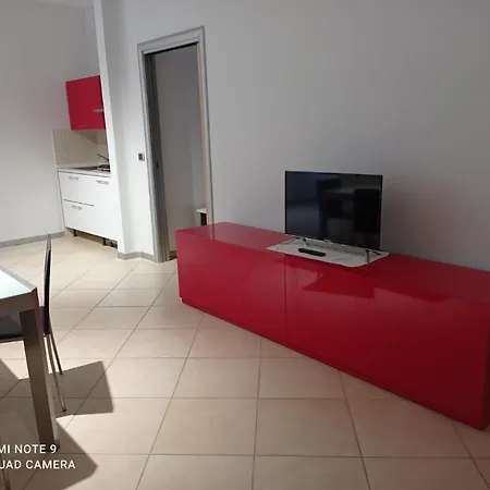 Suite Trani Centro Apartment *
