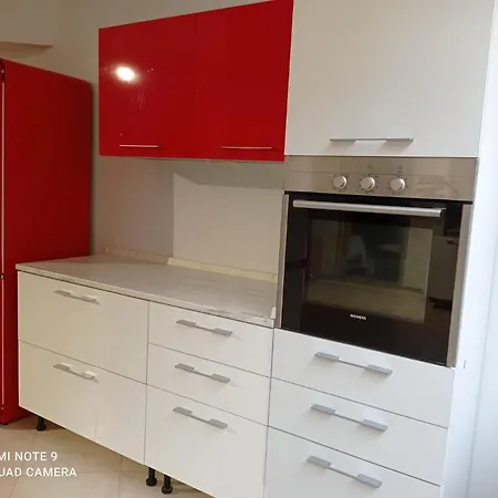 Suite Trani Centro Apartment *